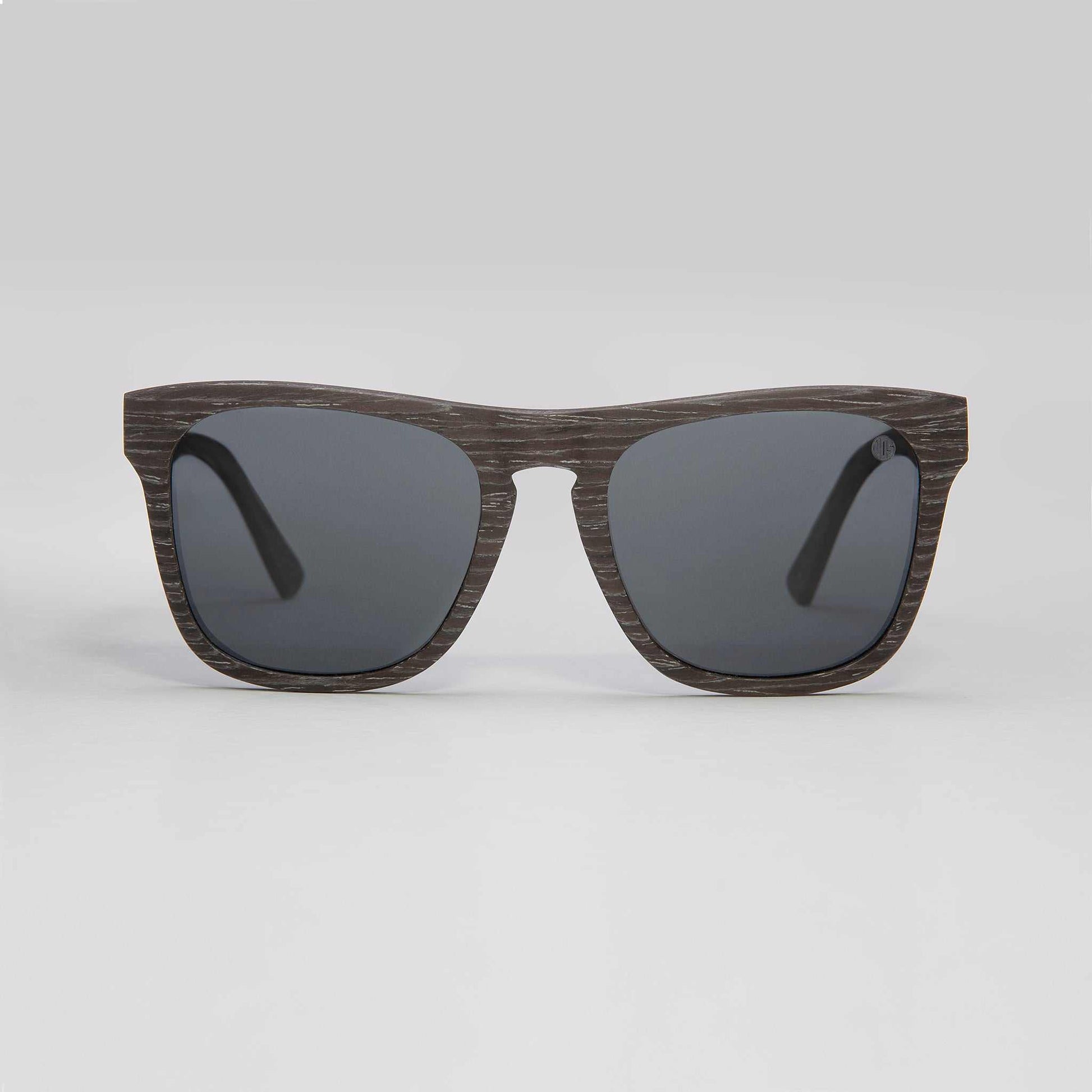 Wood-look sunglasses with dark mirrored lenses, rectangular cat-eye frame