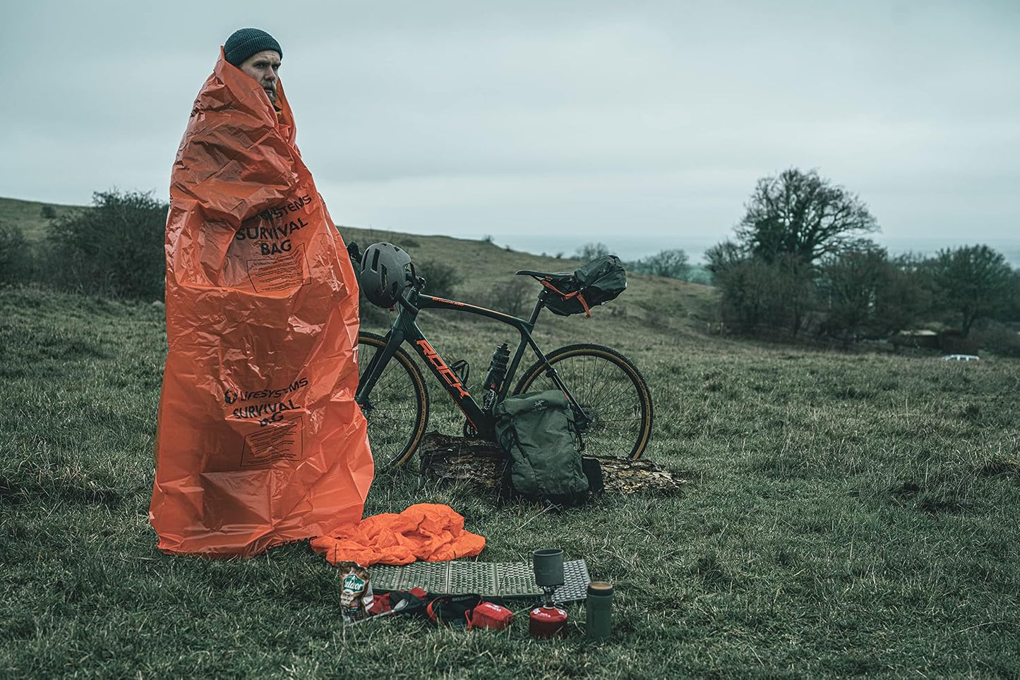 Windproof and Waterproof Orange Survival Bag for 1 to 2 Persons