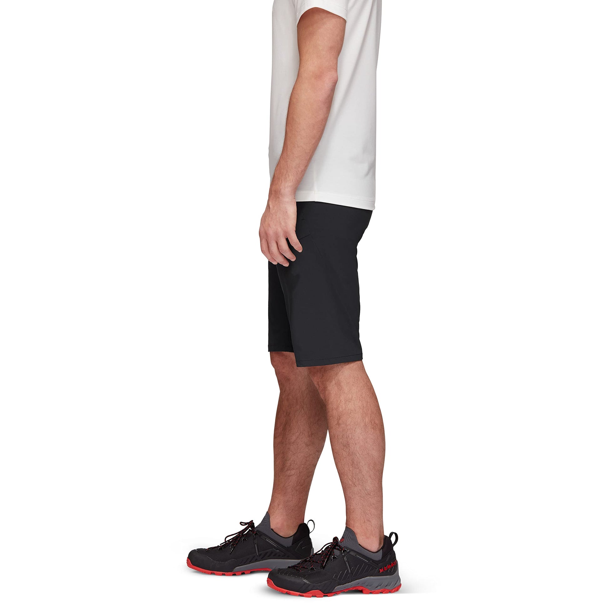 Men's trail running shorts in dark black with mid-thigh length and front zipper.