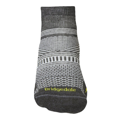 Men's low-cut hiking sock, graphite with gray patterns and Bridgedale logo at cuff