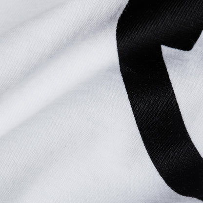 Men's short-sleeve T-shirt in white with black printed graphic edge close-up