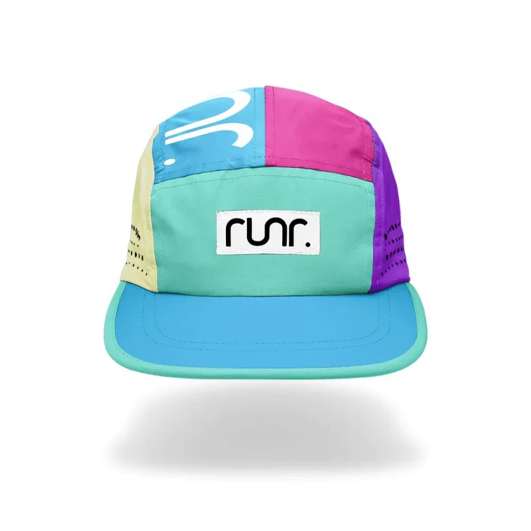 Multicolor technical running hat with curved brim and logo patch at front.
