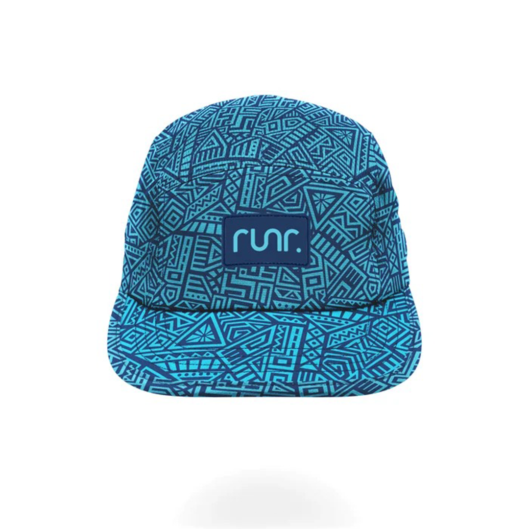 Technical running hat in blue with abstract geometric pattern and runr logo patch