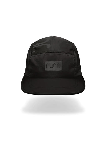 Black technical running hat with front panel and Runr logo patch, curved brim.