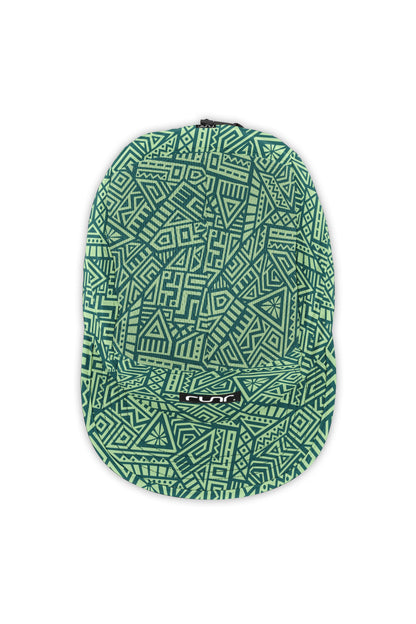 Technical running cap with teal-and-white geometric print and curved brim
