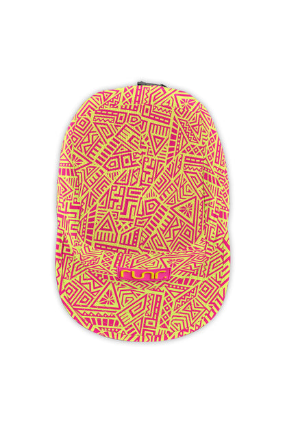 Technical running cap in bright coral with neon geometric pattern and RUN logo