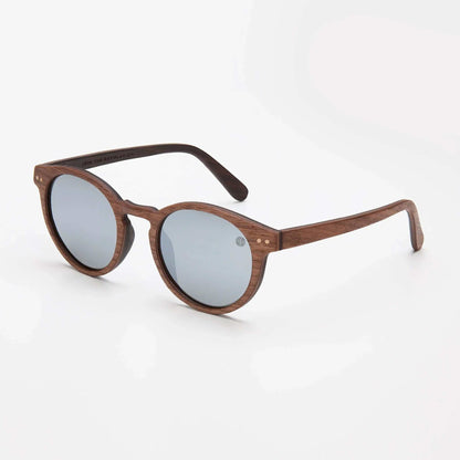 Wood-look round sunglasses with mirrored silver lenses and slim dark temples