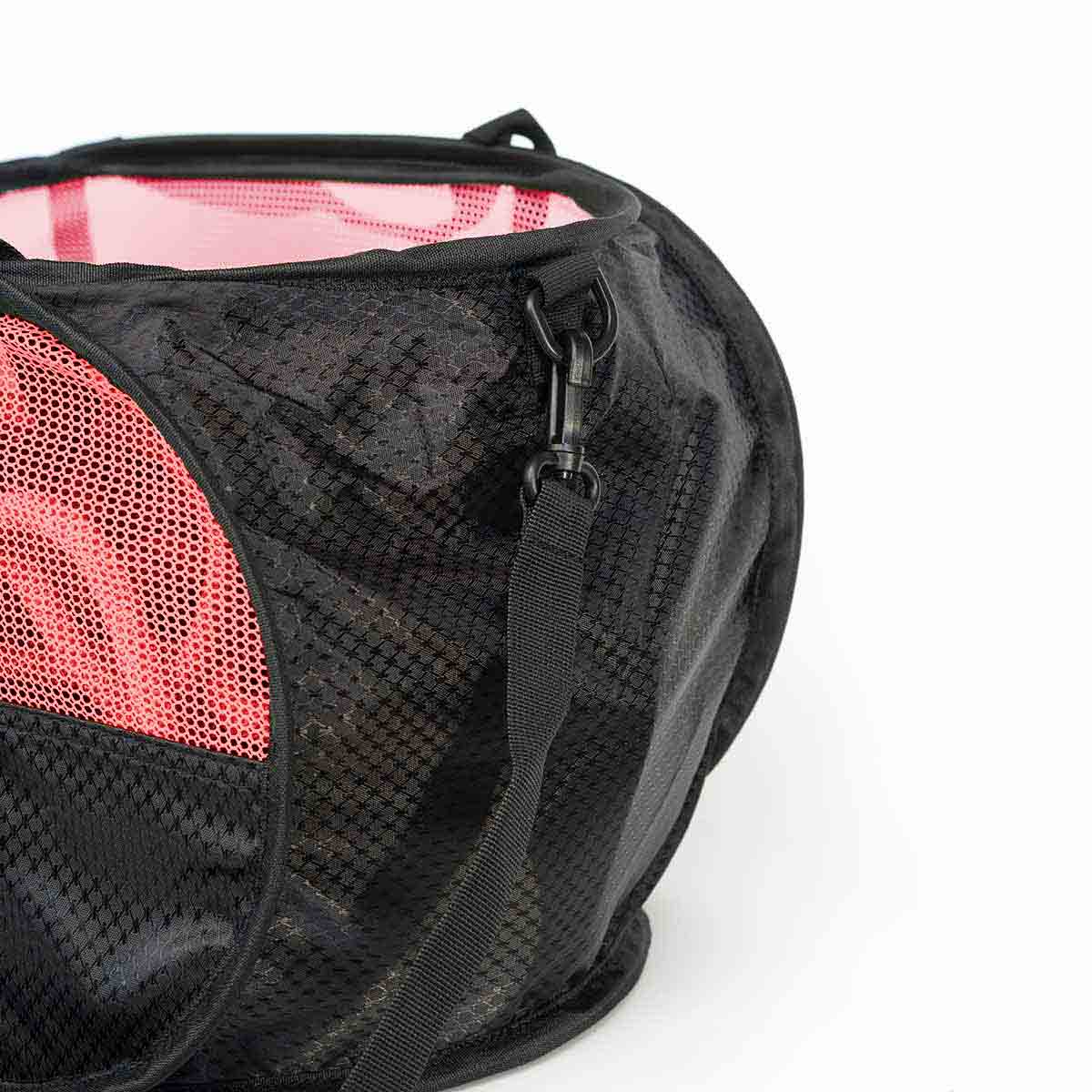 Red mesh panel and black climbing rope bucket bag with zipper and PSYCHI logo