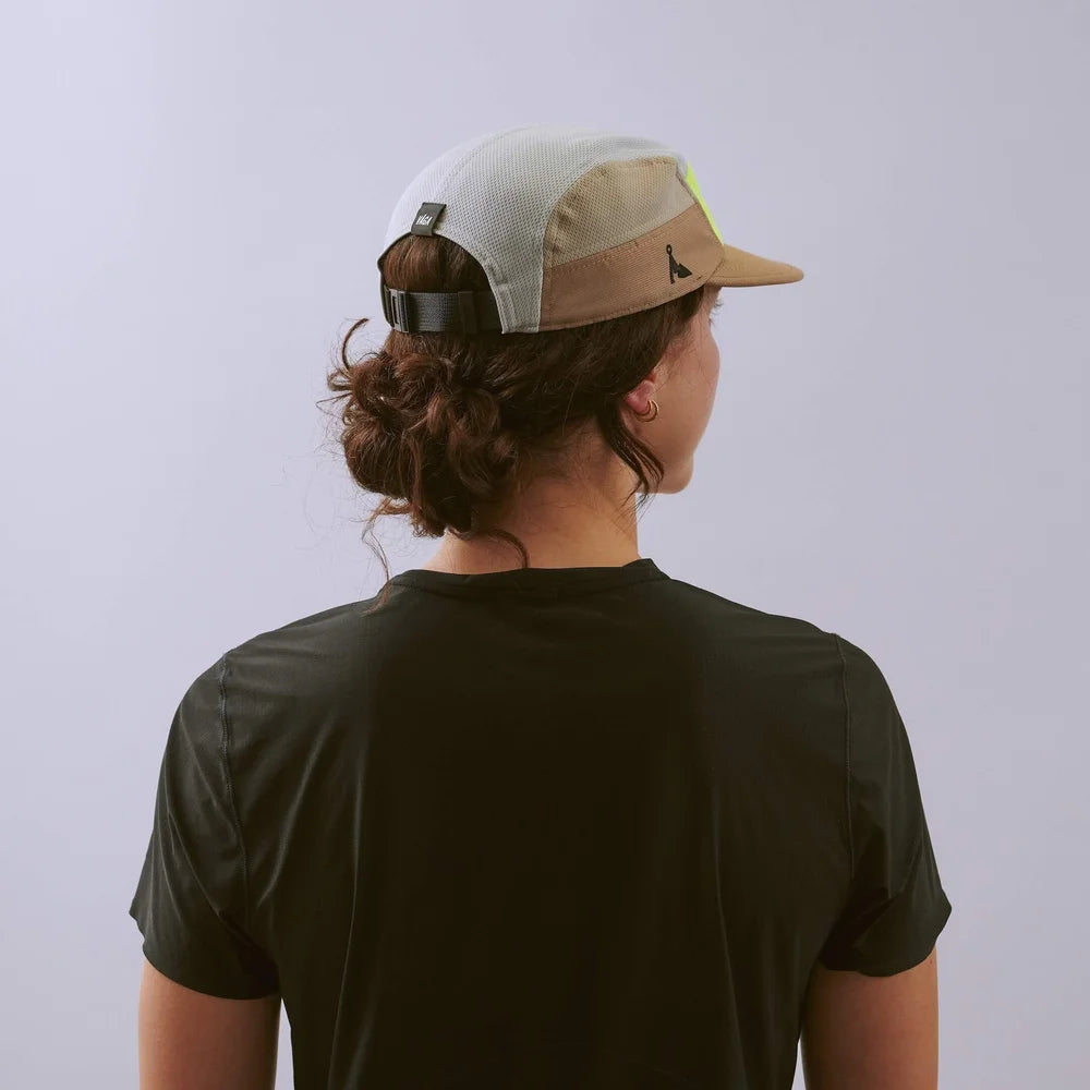 VÅGA Club Cap - Taupe / Neon Yellow / Light Grey